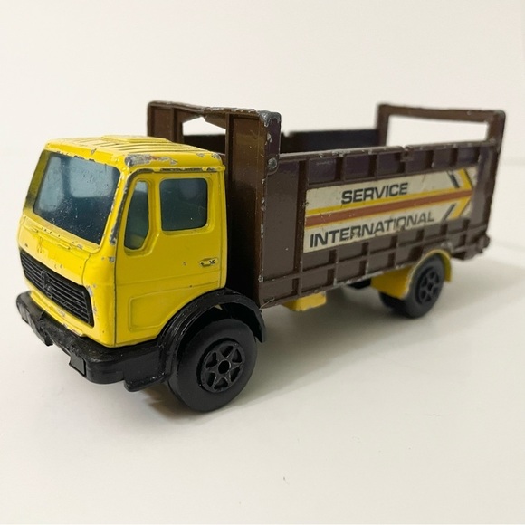 Vintag Majorette Mercedes Truck Diecast Service International - Picture 14 of 16
